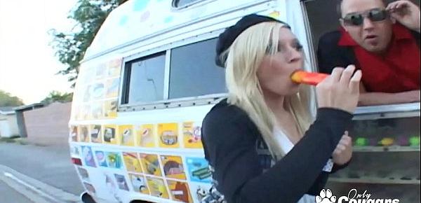 Kylee Reese Wraps Her Pussy Lips Around The Ice Cream Mans Popsicle